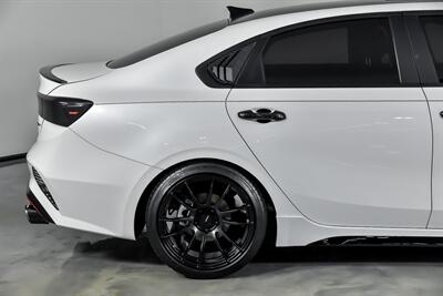 2023 Kia Forte GT   - Photo 13 - Joliet, IL 60435