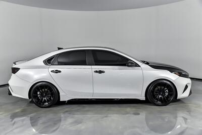 2023 Kia Forte GT   - Photo 14 - Joliet, IL 60435