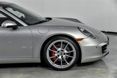 2013 Porsche 911 Carrera S   - Photo 15 - Joliet, IL 60435