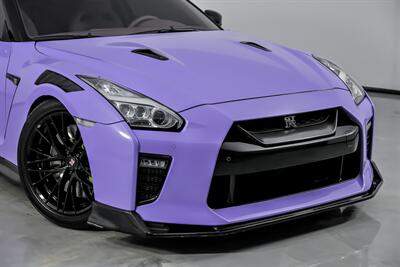 2020 Nissan GT-R Premium-OVER $40K MODS-CUSTOM INTERIOR & EXTERIOR   - Photo 2 - Joliet, IL 60435
