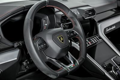 2021 Lamborghini Urus - Photo 27 - Joliet, IL 60435