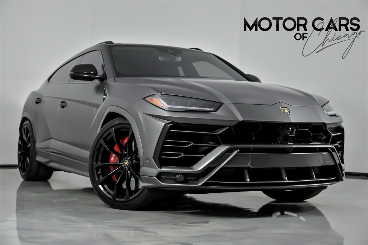 2021 Lamborghini Urus Pearl Capsule's photo