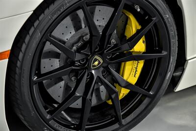 2015 Lamborghini Aventador LP 700-4   - Photo 45 - Joliet, IL 60435