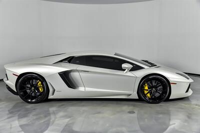 2015 Lamborghini Aventador LP 700-4   - Photo 14 - Joliet, IL 60435