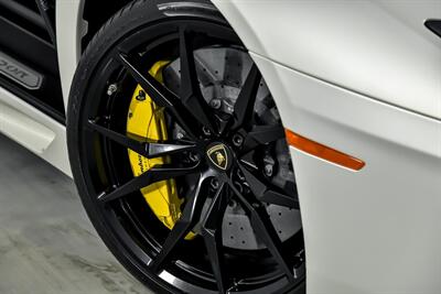 2015 Lamborghini Aventador LP 700-4   - Photo 4 - Joliet, IL 60435