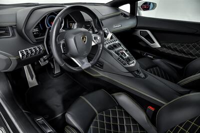 2015 Lamborghini Aventador LP 700-4   - Photo 20 - Joliet, IL 60435
