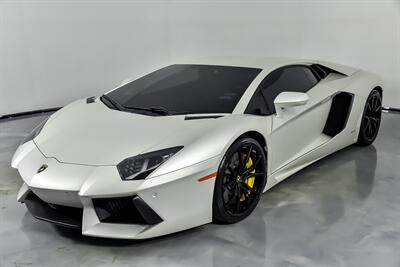2015 Lamborghini Aventador LP 700-4   - Photo 6 - Joliet, IL 60435