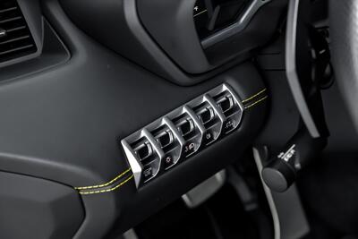 2015 Lamborghini Aventador LP 700-4   - Photo 24 - Joliet, IL 60435