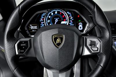 2015 Lamborghini Aventador LP 700-4   - Photo 28 - Joliet, IL 60435