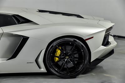 2015 Lamborghini Aventador LP 700-4   - Photo 9 - Joliet, IL 60435