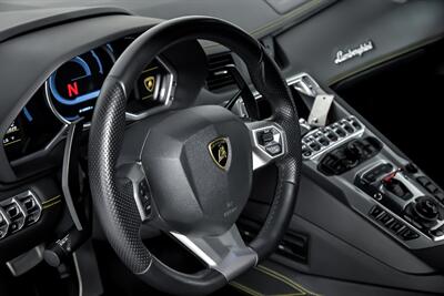 2015 Lamborghini Aventador LP 700-4   - Photo 23 - Joliet, IL 60435