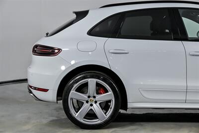 2016 Porsche Macan Turbo   - Photo 13 - Joliet, IL 60435