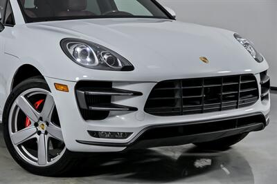 2016 Porsche Macan Turbo   - Photo 3 - Joliet, IL 60435