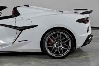 2025 Chevrolet Corvette Z06 - Photo 9 - Joliet, IL 60435