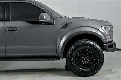 2018 Ford F-150 Raptor   - Photo 15 - Joliet, IL 60435