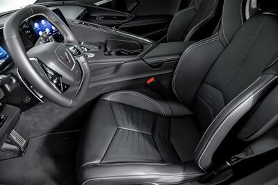 2023 Chevrolet Corvette Stingray   - Photo 23 - Joliet, IL 60435