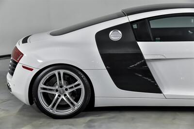 2009 Audi R8 quattro   - Photo 15 - Joliet, IL 60435