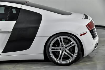 2009 Audi R8 quattro   - Photo 11 - Joliet, IL 60435