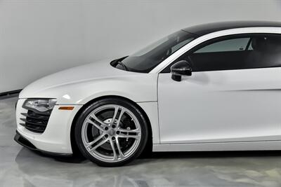 2009 Audi R8 quattro   - Photo 8 - Joliet, IL 60435