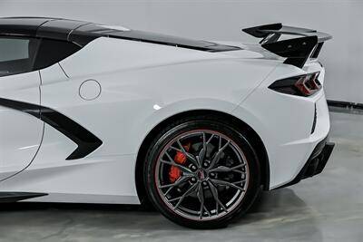 2023 Chevrolet Corvette Stingray   - Photo 9 - Joliet, IL 60435