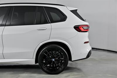 2021 BMW X5 M50i xDrive   - Photo 9 - Joliet, IL 60435