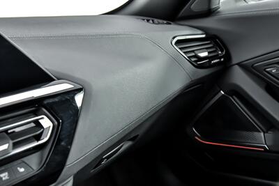 2025 BMW Z4 sDrive30i   - Photo 38 - Joliet, IL 60435