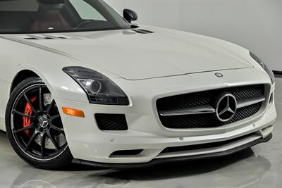 2012 Mercedes-Benz SLS AMG - Photo 4 - Joliet, IL 60435