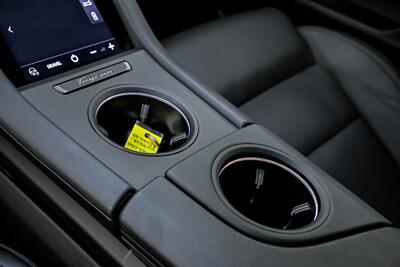 2022 Porsche Taycan 4S Cross Turismo   - Photo 41 - Joliet, IL 60435