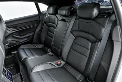 2022 Porsche Taycan 4S Cross Turismo   - Photo 24 - Joliet, IL 60435