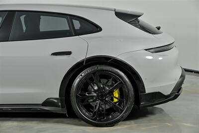 2022 Porsche Taycan 4S Cross Turismo   - Photo 9 - Joliet, IL 60435