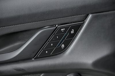 2022 Porsche Taycan 4S Cross Turismo   - Photo 18 - Joliet, IL 60435