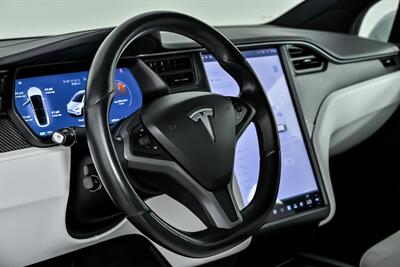 2018 Tesla Model X 75D - Photo 24 - Joliet, IL 60435