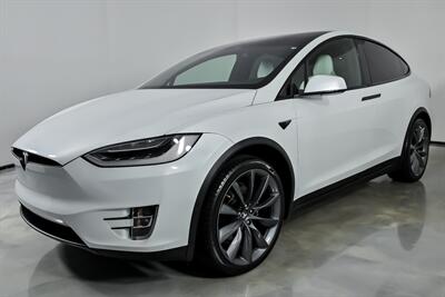 2018 Tesla Model X 75D - Photo 6 - Joliet, IL 60435