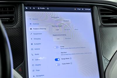 2018 Tesla Model X 75D - Photo 35 - Joliet, IL 60435