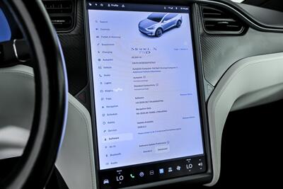 2018 Tesla Model X 75D - Photo 40 - Joliet, IL 60435