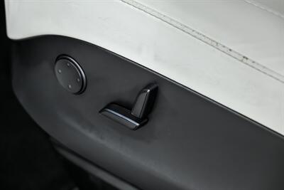 2018 Tesla Model X 75D - Photo 25 - Joliet, IL 60435