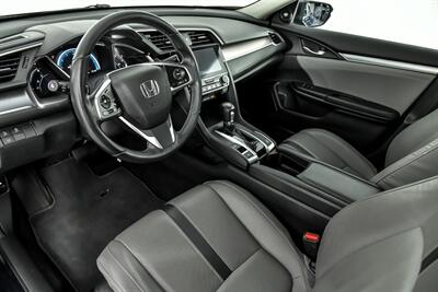 2017 Honda Civic Touring   - Photo 20 - Joliet, IL 60435