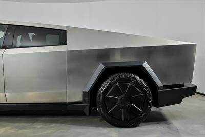 2025 Tesla Cybertruck Cyberbeast - Photo 9 - Joliet, IL 60435