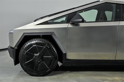 2025 Tesla Cybertruck Cyberbeast - Photo 7 - Joliet, IL 60435