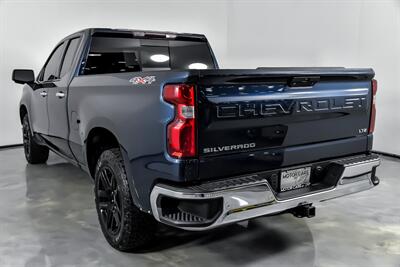 2019 Chevrolet Silverado 1500 LTZ   - Photo 10 - Joliet, IL 60435
