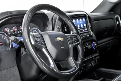 2019 Chevrolet Silverado 1500 LTZ   - Photo 24 - Joliet, IL 60435