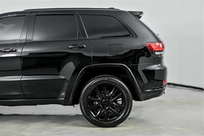 2019 Jeep Grand Cherokee Altitude   - Photo 9 - Joliet, IL 60435