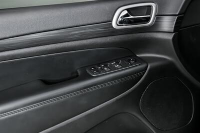 2019 Jeep Grand Cherokee Altitude   - Photo 18 - Joliet, IL 60435