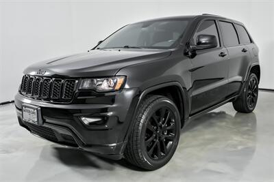 2019 Jeep Grand Cherokee Altitude   - Photo 6 - Joliet, IL 60435