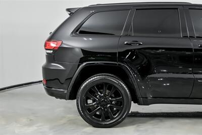 2019 Jeep Grand Cherokee Altitude   - Photo 13 - Joliet, IL 60435
