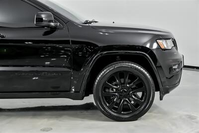 2019 Jeep Grand Cherokee Altitude   - Photo 15 - Joliet, IL 60435