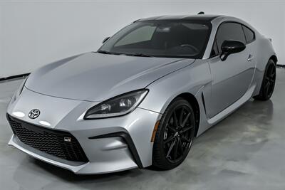 2025 Toyota GR86 Premium   - Photo 6 - Joliet, IL 60435