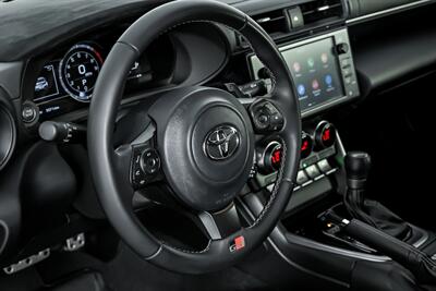 2025 Toyota GR86 Premium   - Photo 23 - Joliet, IL 60435