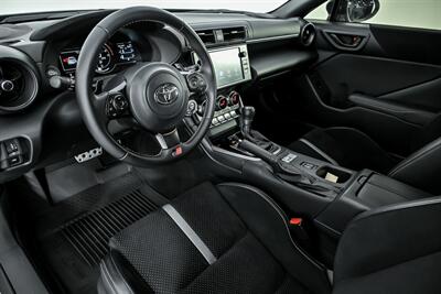 2025 Toyota GR86 Premium   - Photo 19 - Joliet, IL 60435