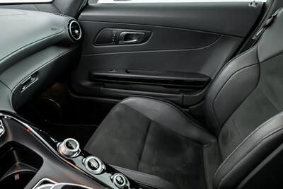 2017 Mercedes-Benz AMG GT   - Photo 35 - Joliet, IL 60435